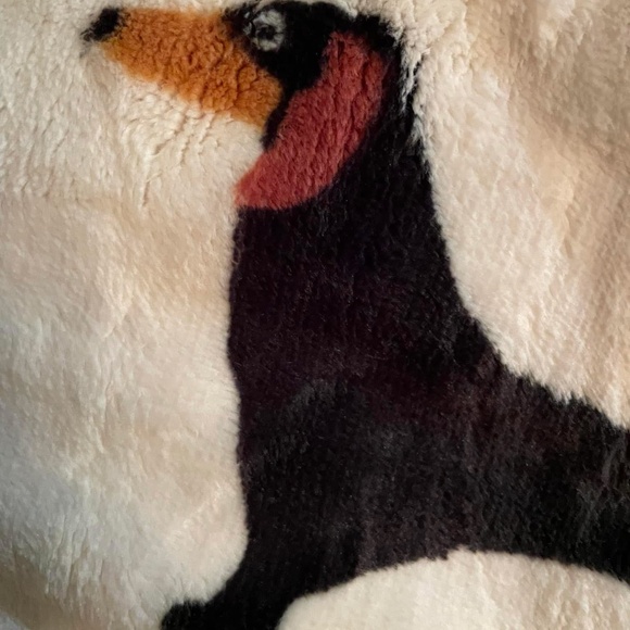 Riley Road Assorted Dogs 🐶 Blanket - Picture 3 of 4